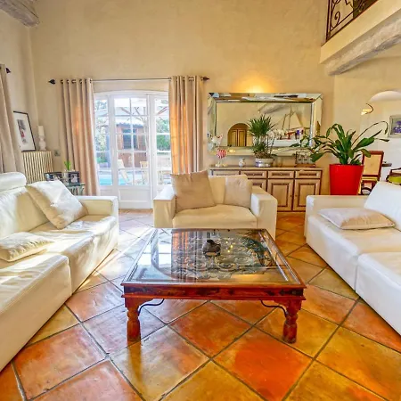 Villa Saint-Raphaël-Anthéor, 3 bedrooms, 6 persons - FR-1-643-40