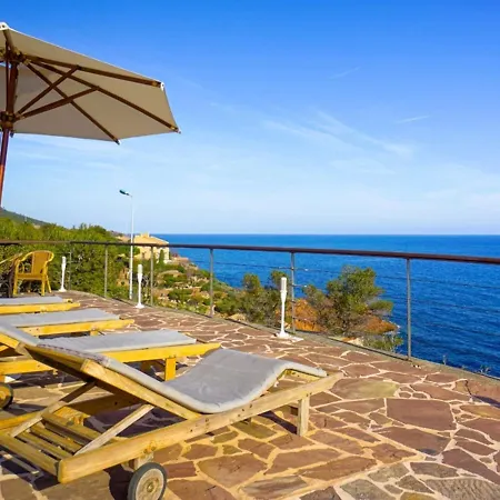 Villa Villa Saint-Raphaël-Anthéor, 3 bedrooms, 6 persons - FR-1-643-40 *