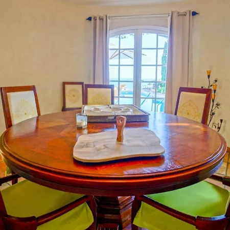 Villa Saint-Raphaël-Anthéor, 3 bedrooms, 6 persons - FR-1-643-40